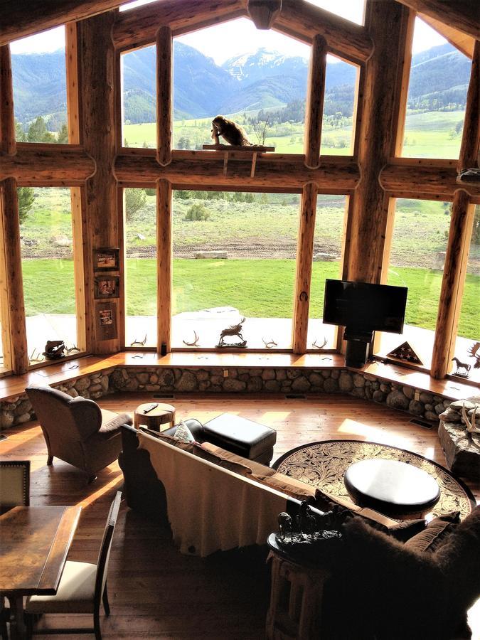Mcdonald'S Ranch Lodge 加德纳 外观 照片
